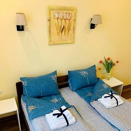 Homey Apartment On Vicheva Str. Lwów Zewnętrze zdjęcie